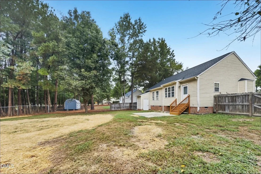 Photo of 165 Cedarhurst Lane