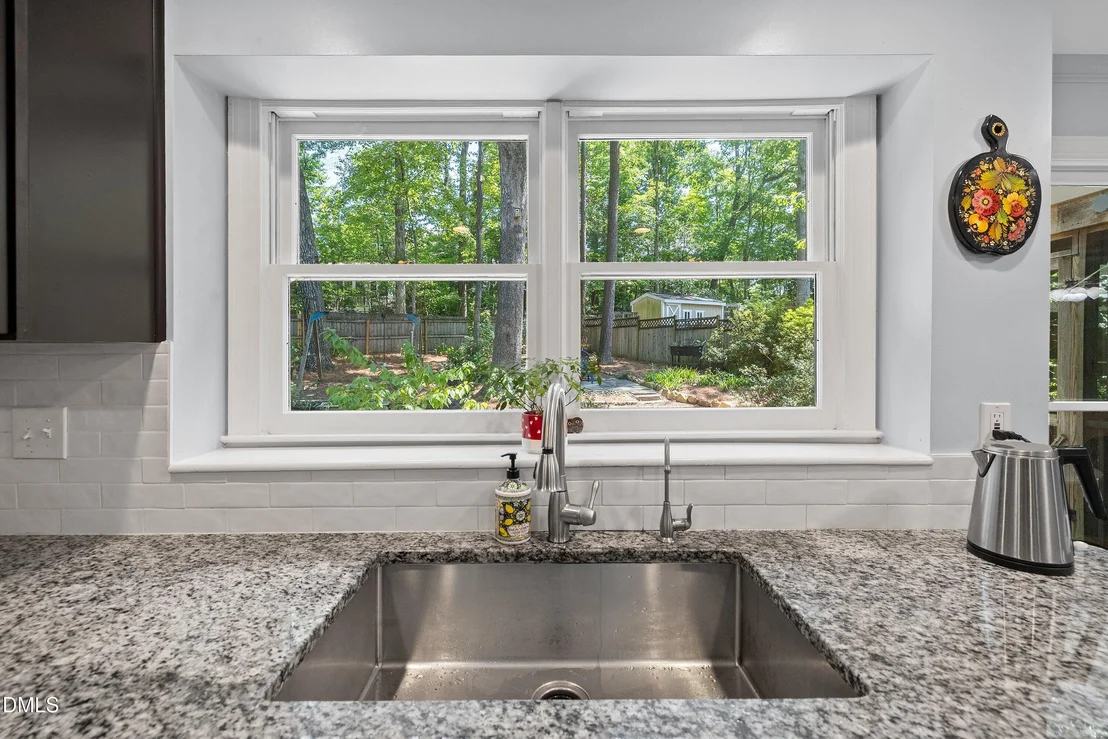 Photo of 1409 Bridgeport Drive