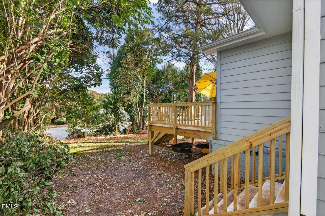 Photo of 1944 Fairfield Drive