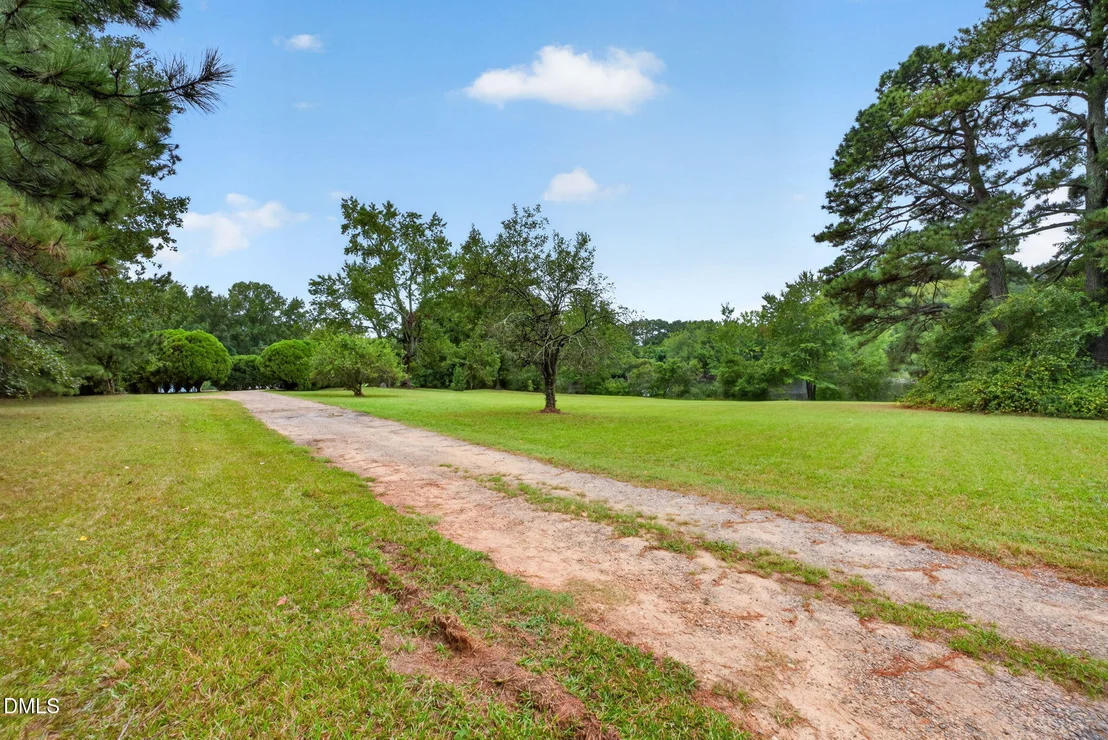Photo of 9668 Covered Bridge Road