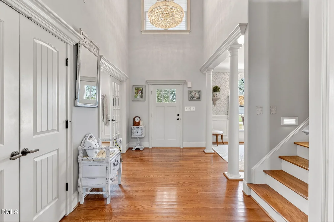 Photo of 296 Shoreline Drive