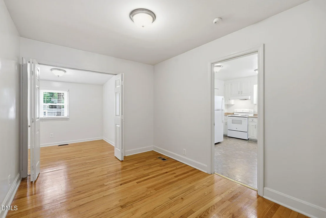 Photo of 1711 Forest Road