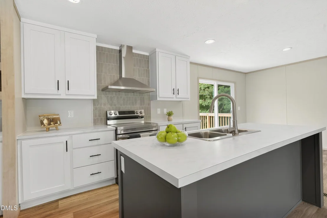 Photo of 79 Maple Street