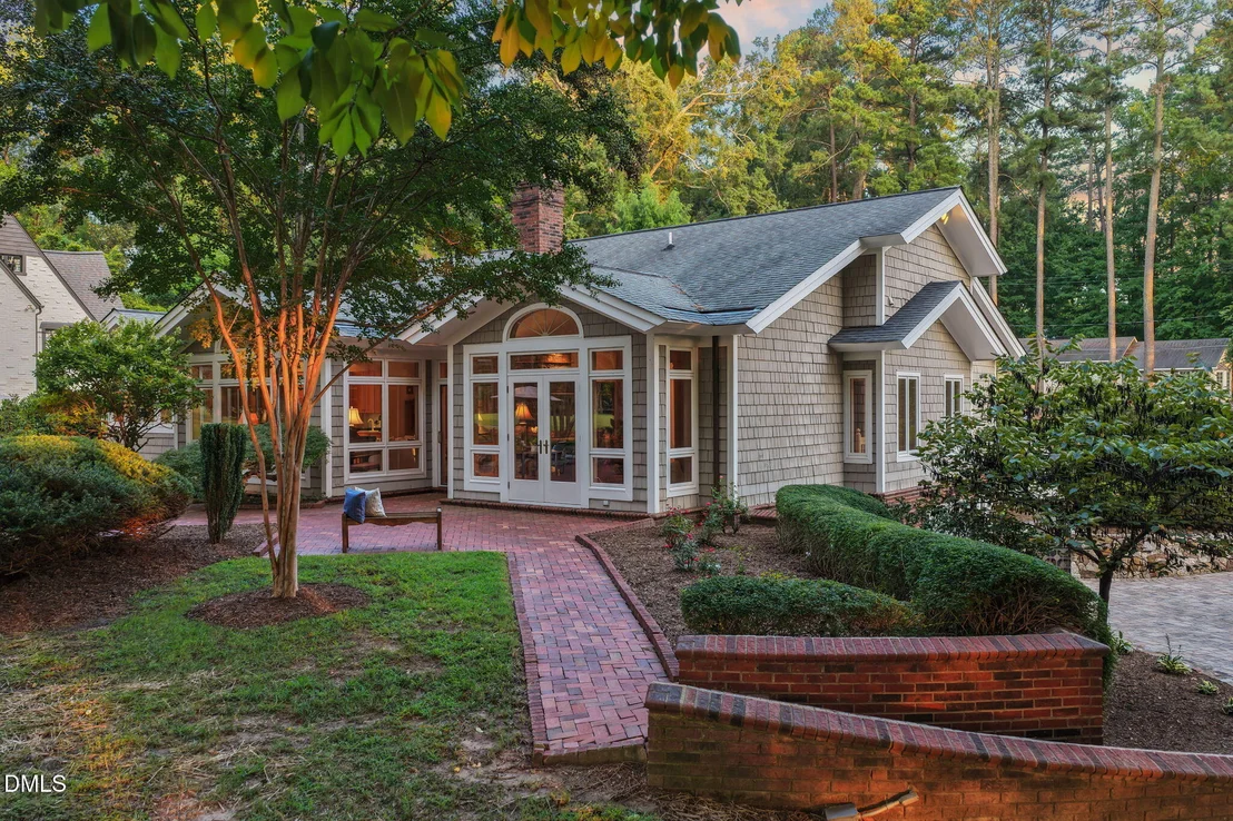 Photo of 2806 Chelsea Circle