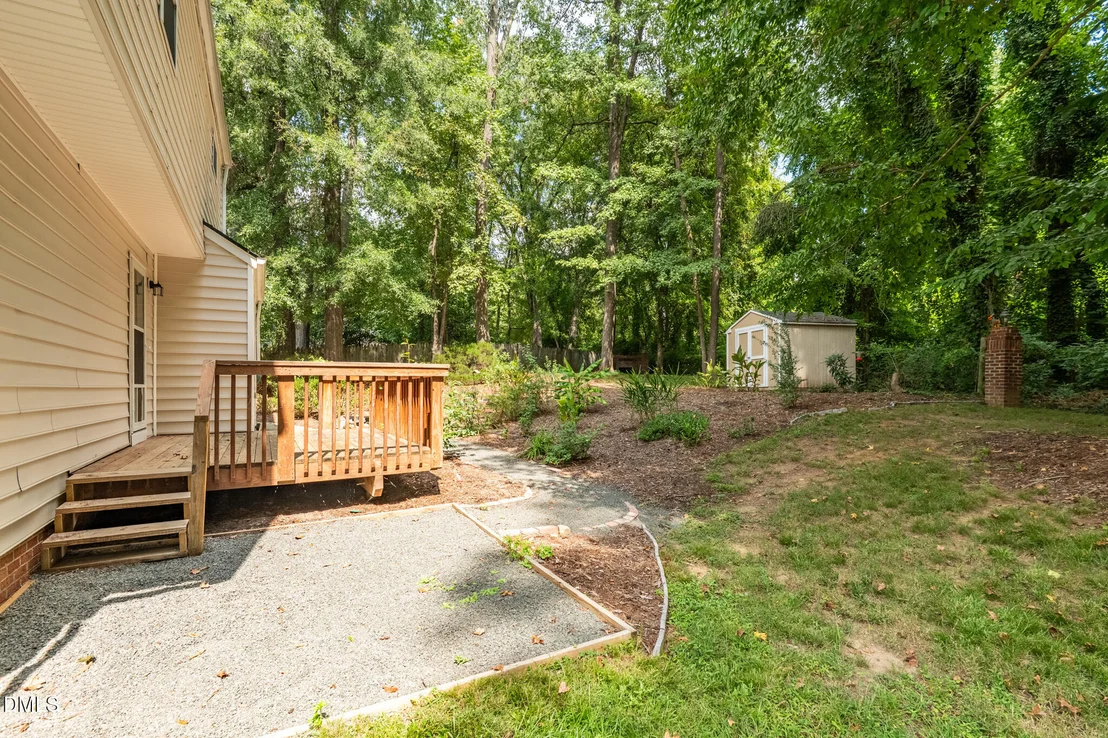 Photo of 2102 Meade Lane