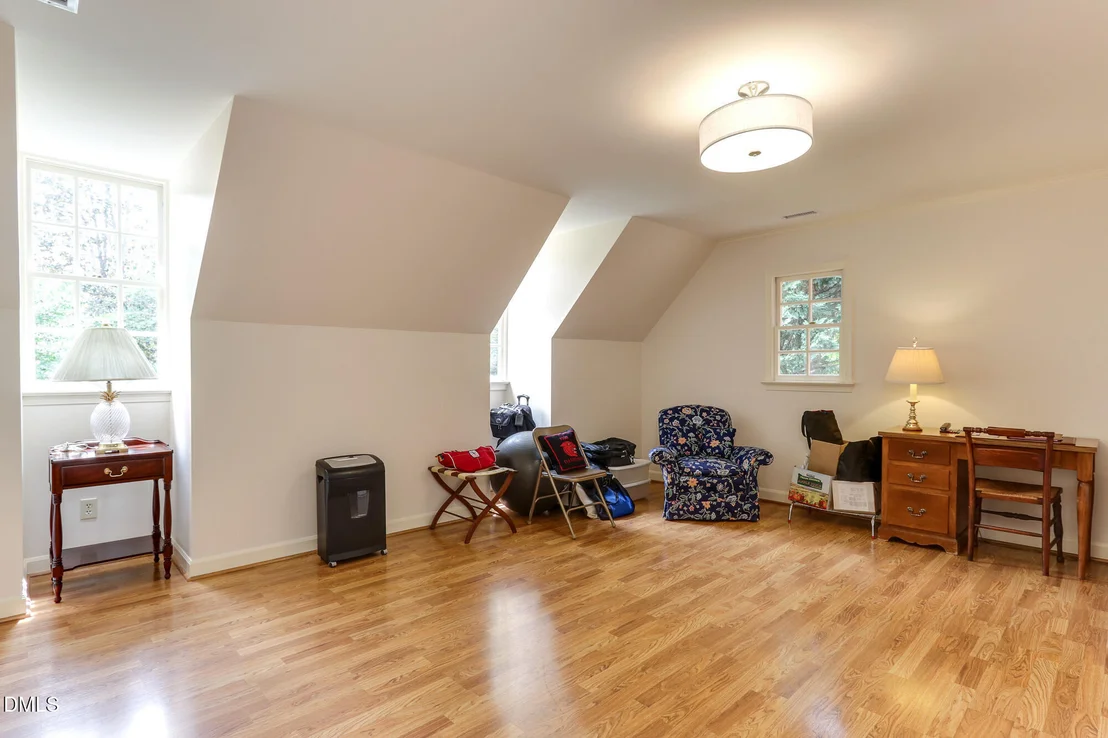 Photo of 3102 Eton Road