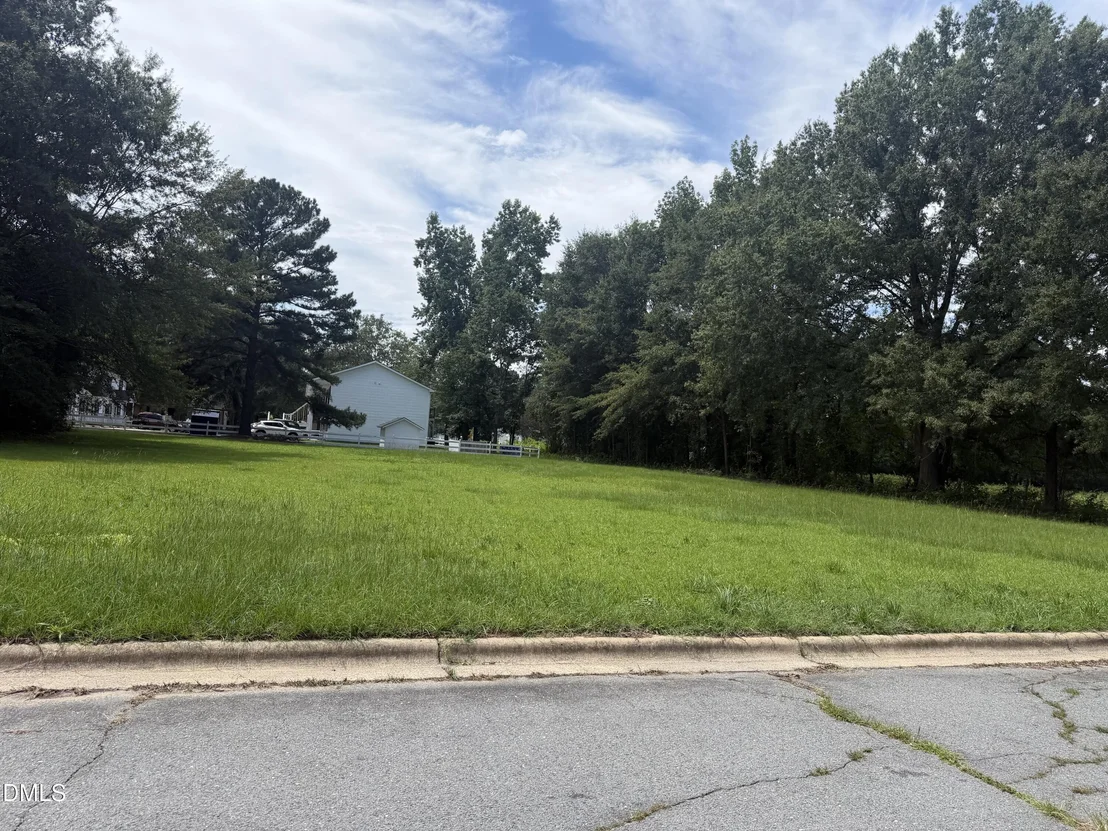 Photo of 801 2nd Avenue