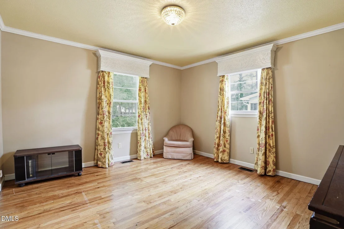Photo of 703 Mcmillan Drive