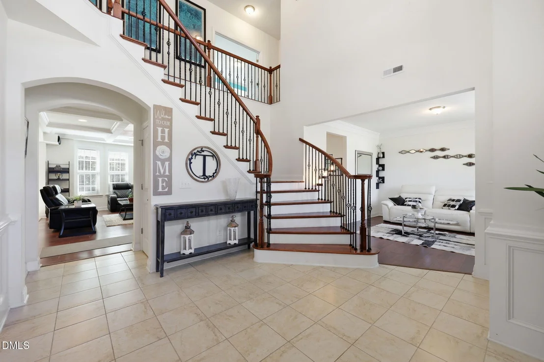 Photo of 535 Long View Drive
