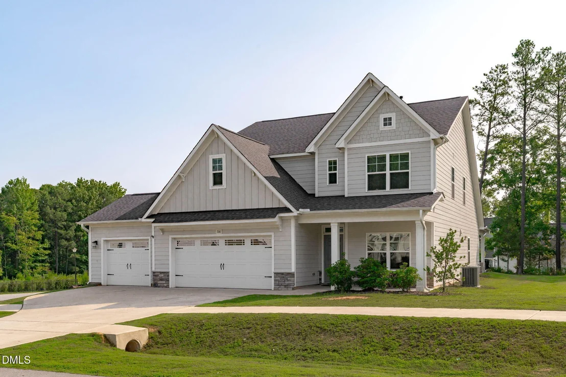 Photo of 200 Sutherland Drive