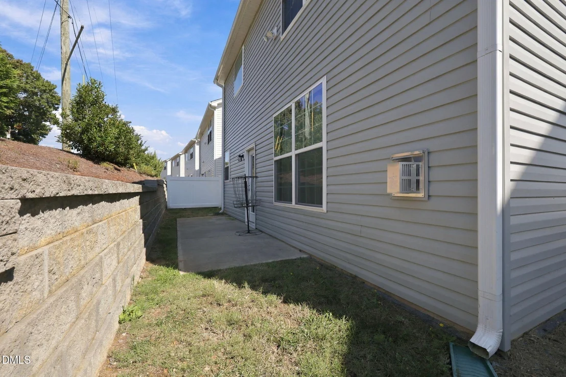 Photo of 2170 Campbell Loop