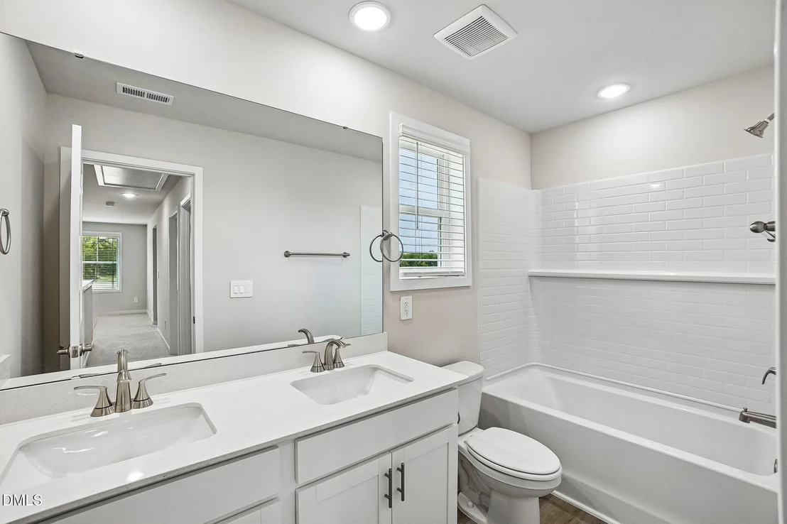 Photo of 141 Gilded Eagle Avenue