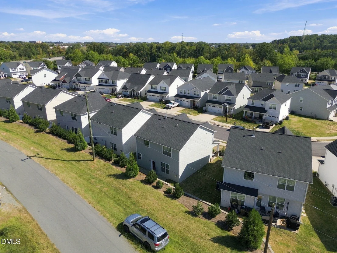 Photo of 2170 Campbell Loop