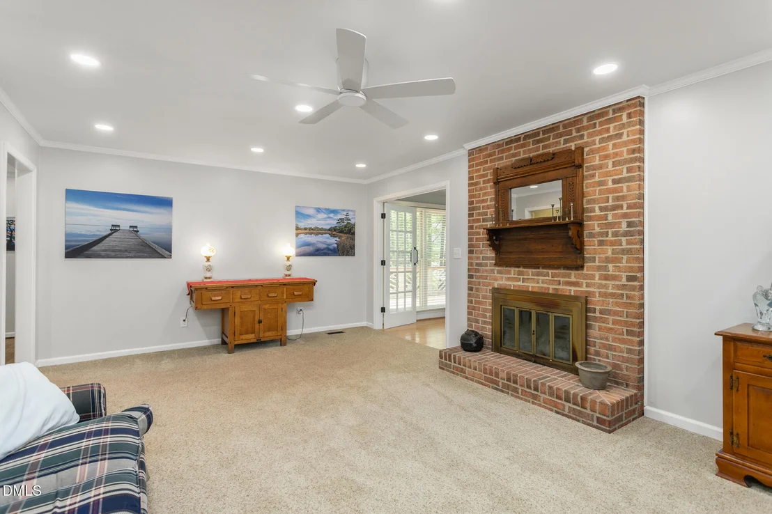 Photo of 207 Windrift Drive