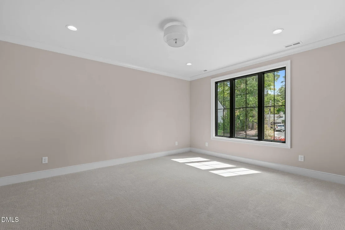 Photo of 806 Tyrrell Road