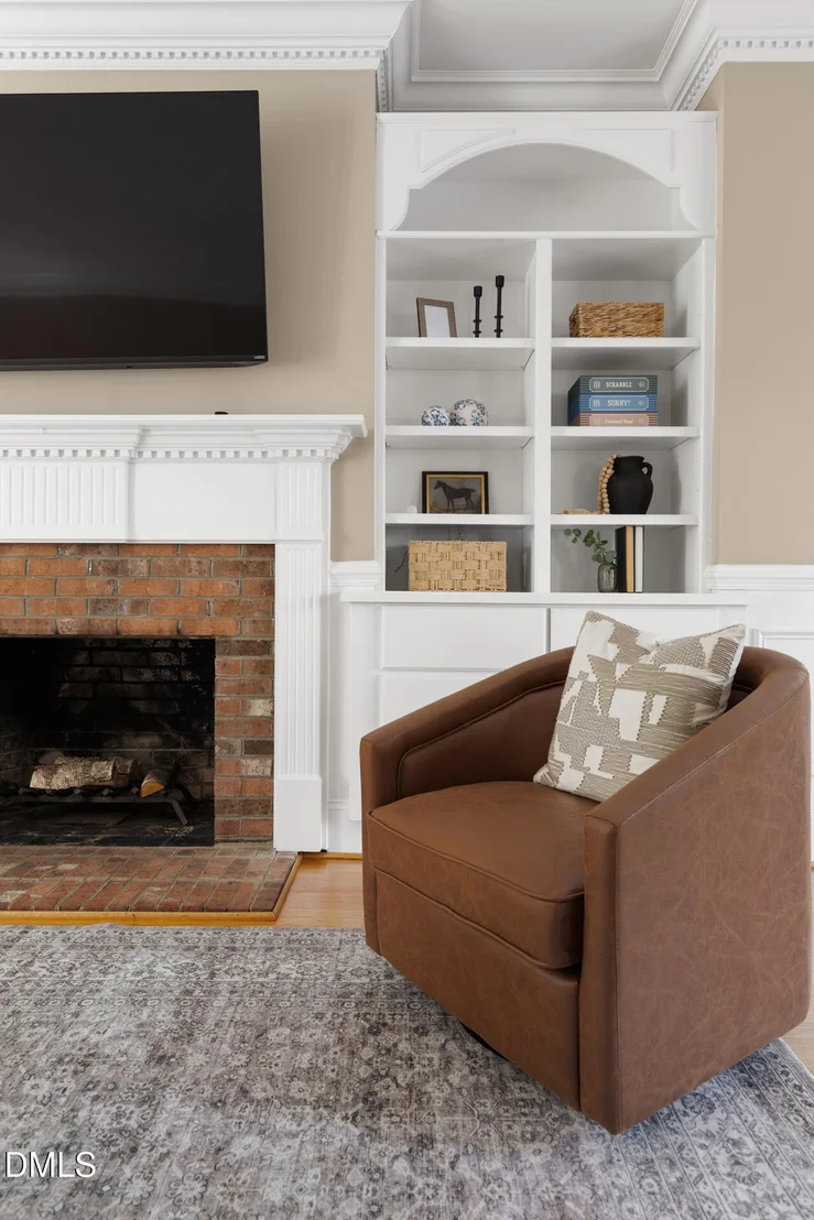 Photo of 2204 Meade Lane