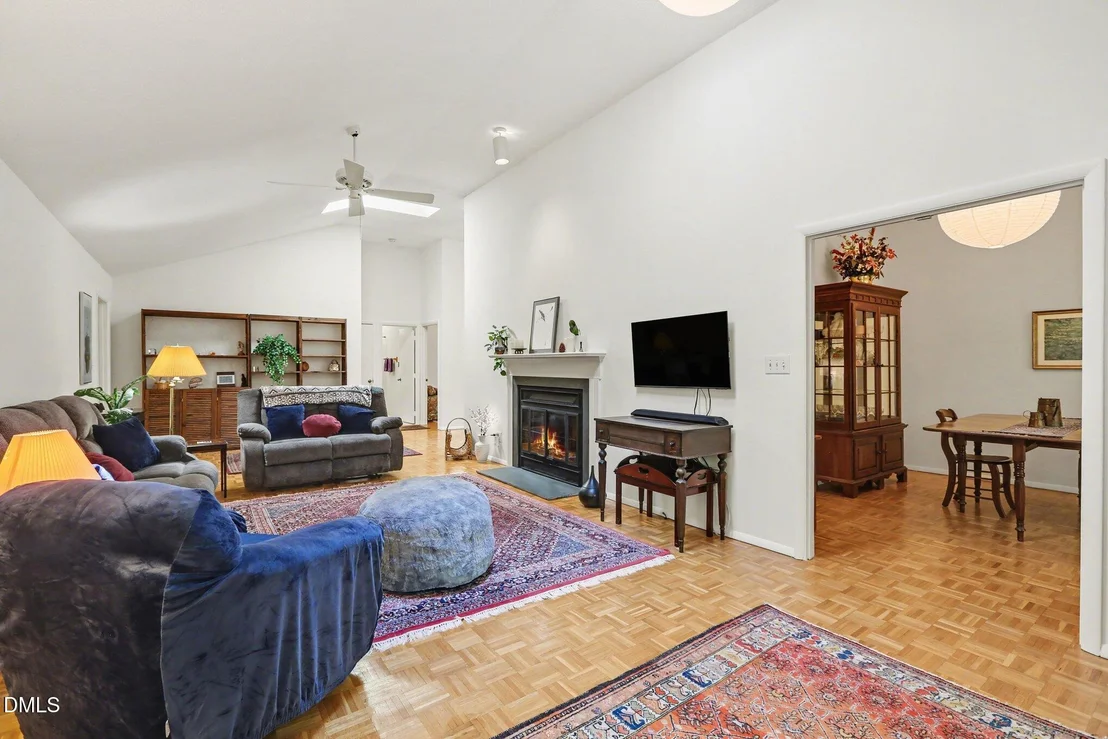 Photo of 223 Windlestraw
