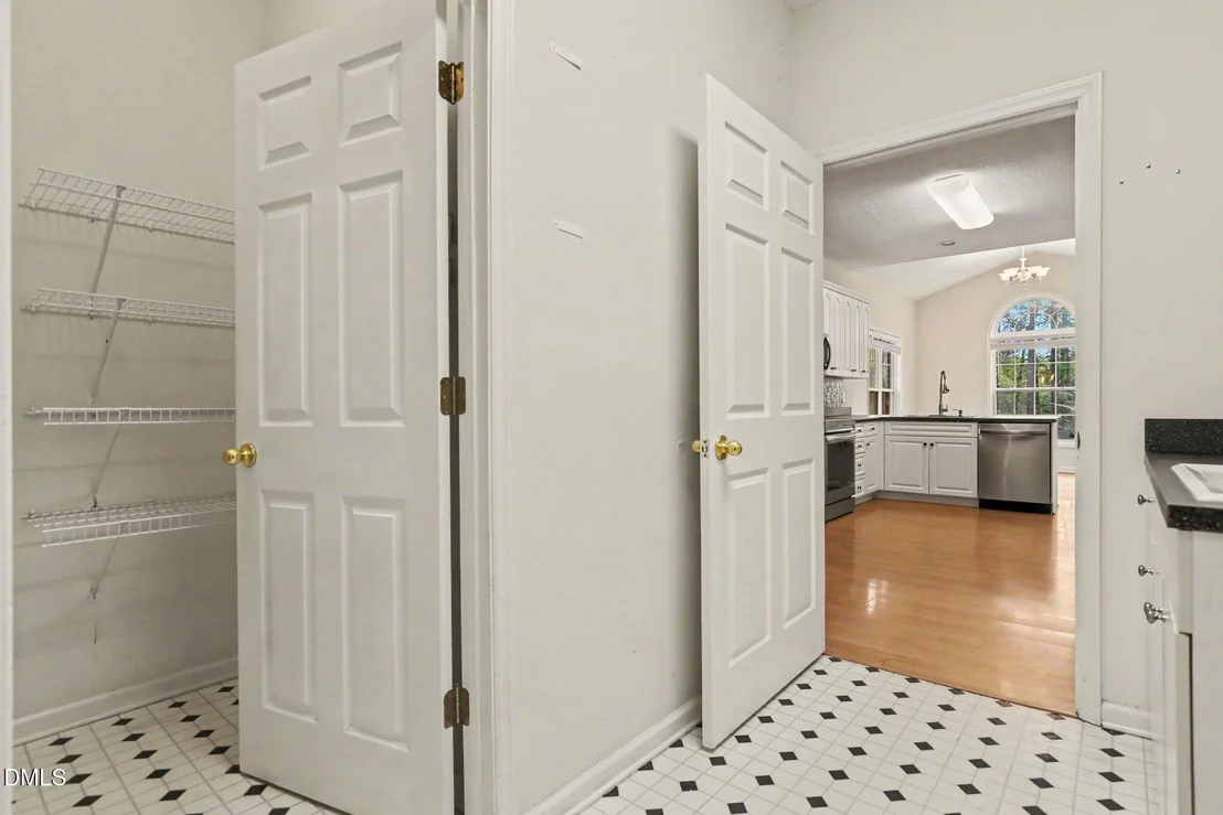 Photo of 122 Vanore Road