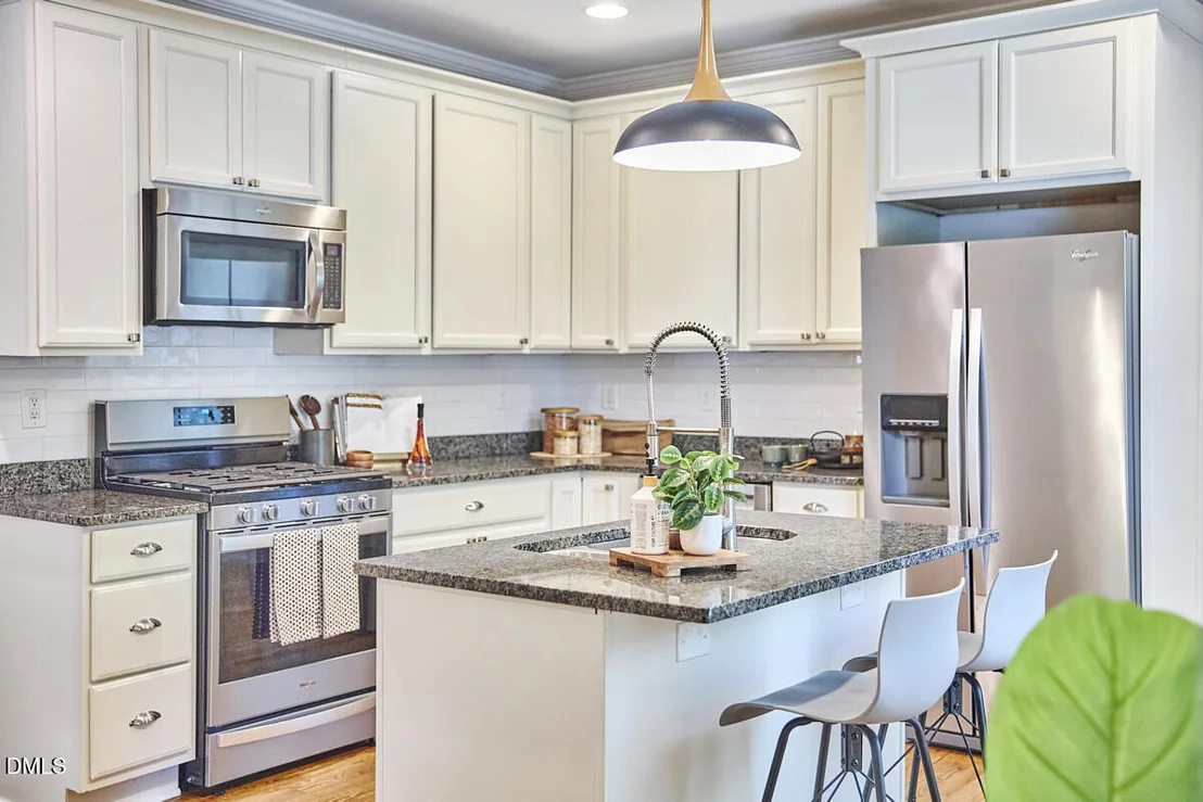 Photo of 2203 Chapel Hill Road