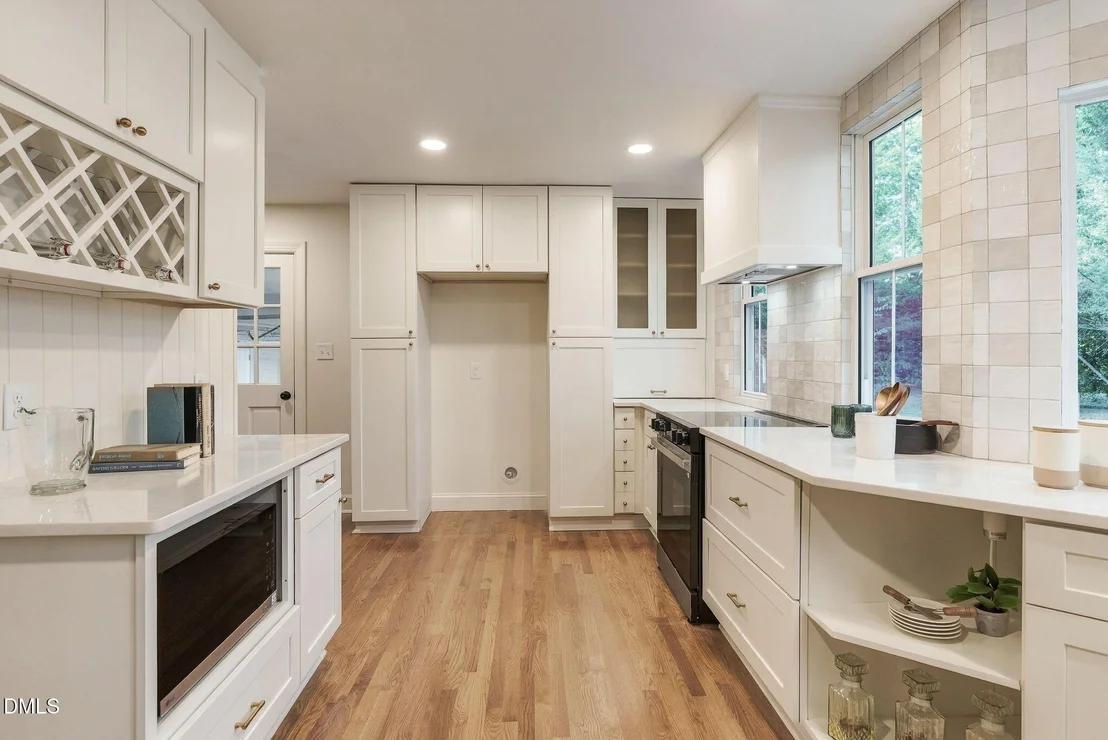 Photo of 1825 Thorpshire Drive