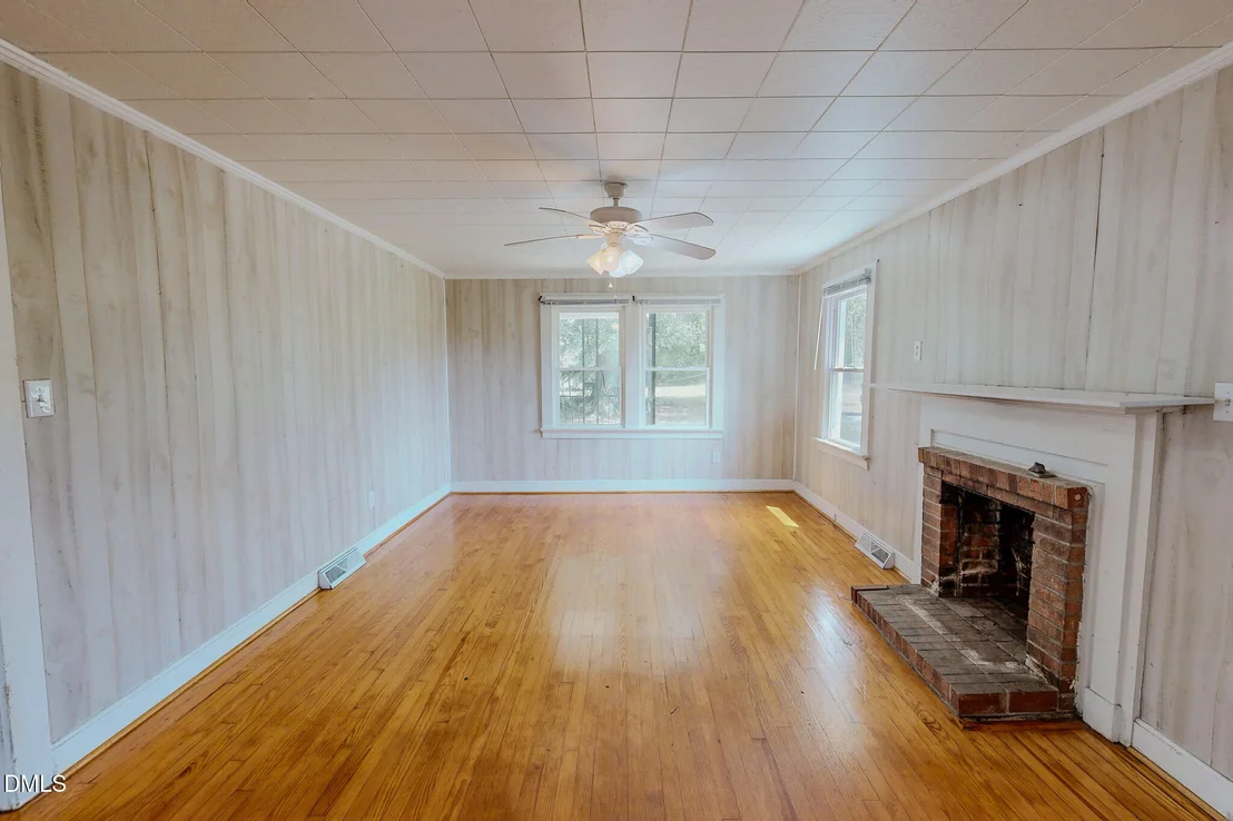 Photo of 151 Wrenon Avenue