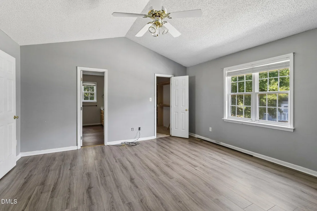 Photo of 6304 Walnut Glen Drive