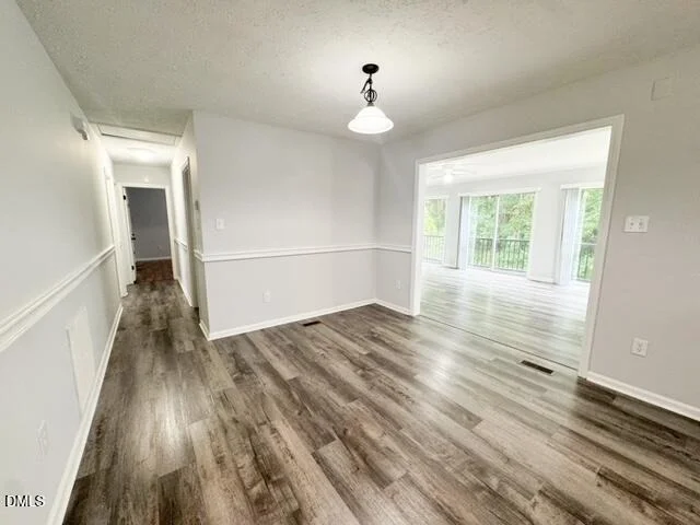Photo of 349 Laura Lane