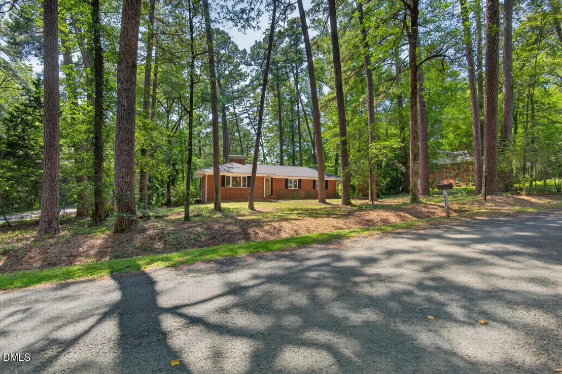Photo of 3503 Eastis Drive