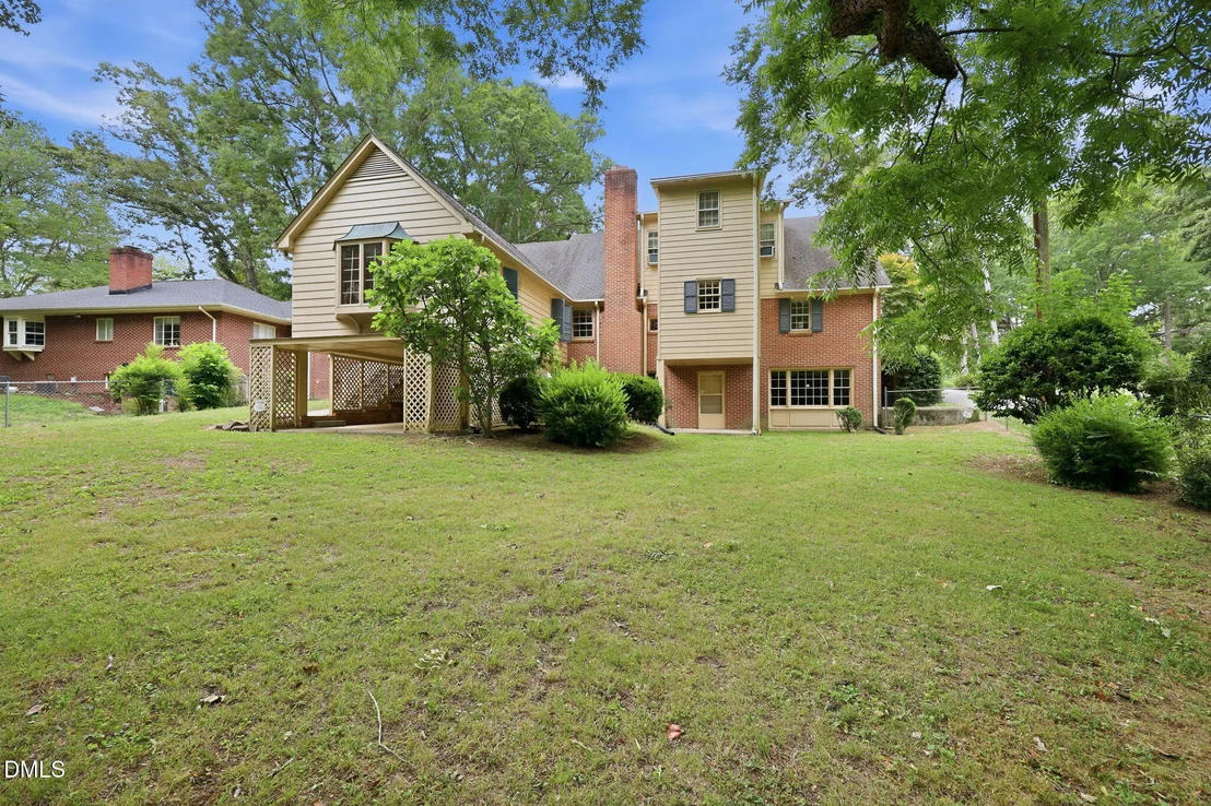 Photo of 212 Hillcrest Drive