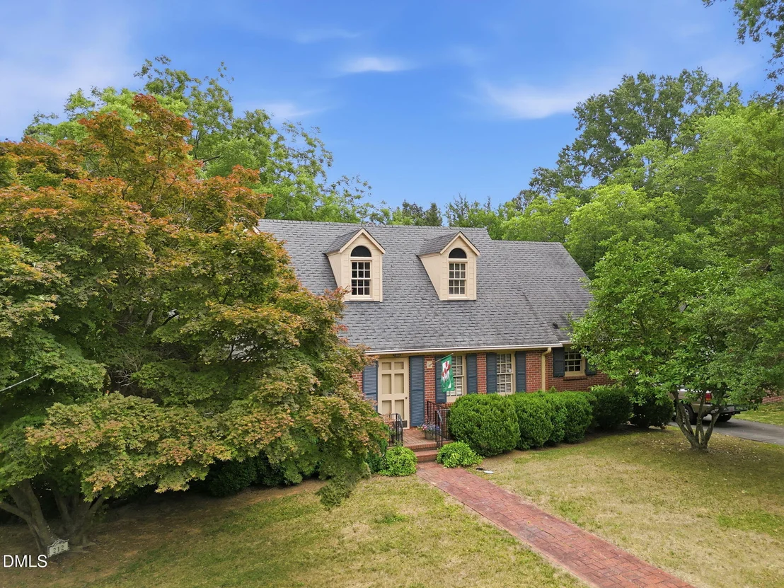 Photo of 212 Hillcrest Drive