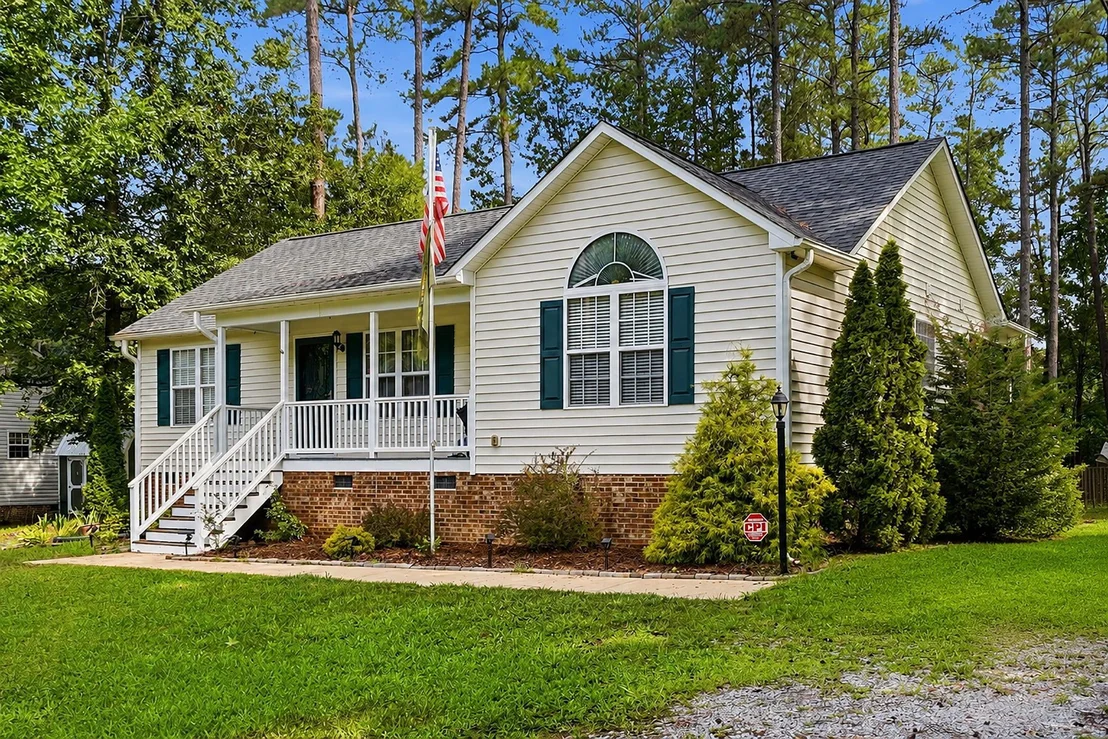 Photo of 130 Walton Circle