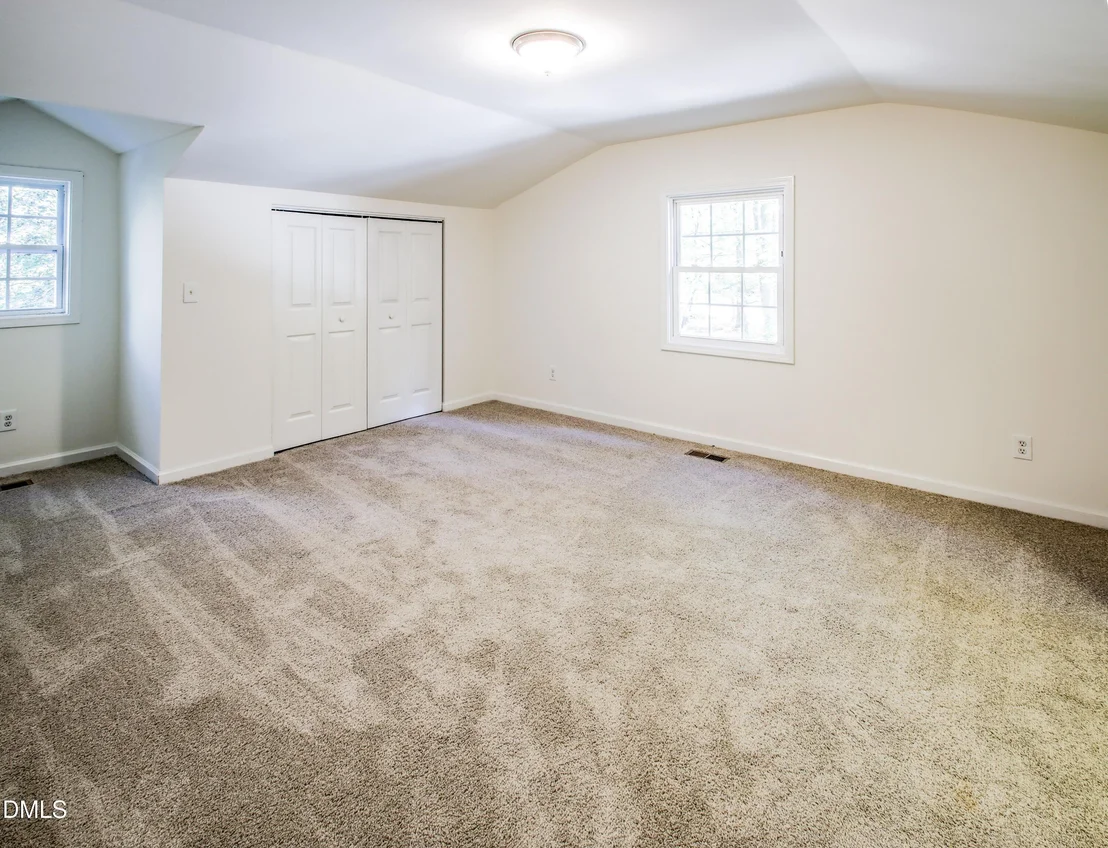 Photo of 2423 Old Oxford Road