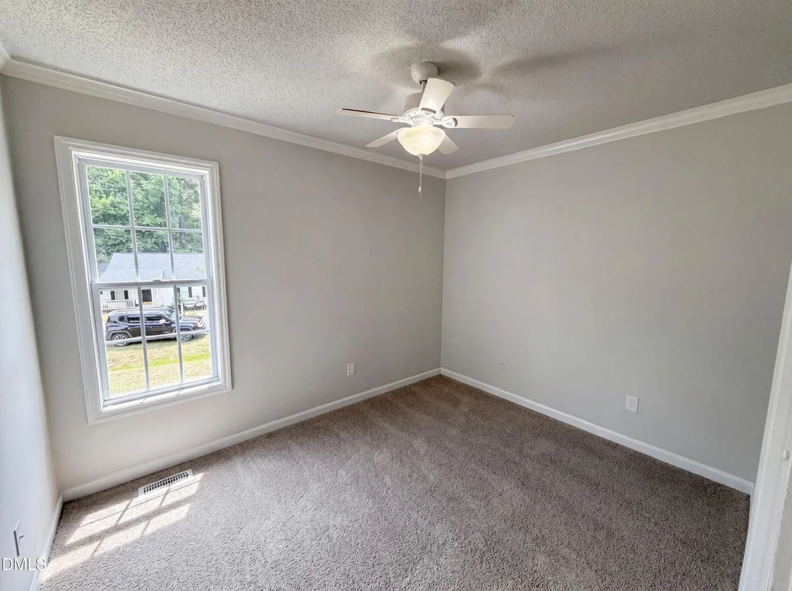 Photo of 1024 Laurel Leaf Road