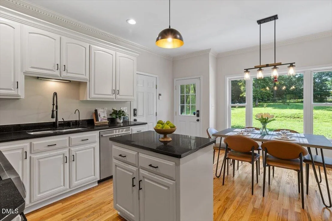 Photo of 2416 Halls Mill Road