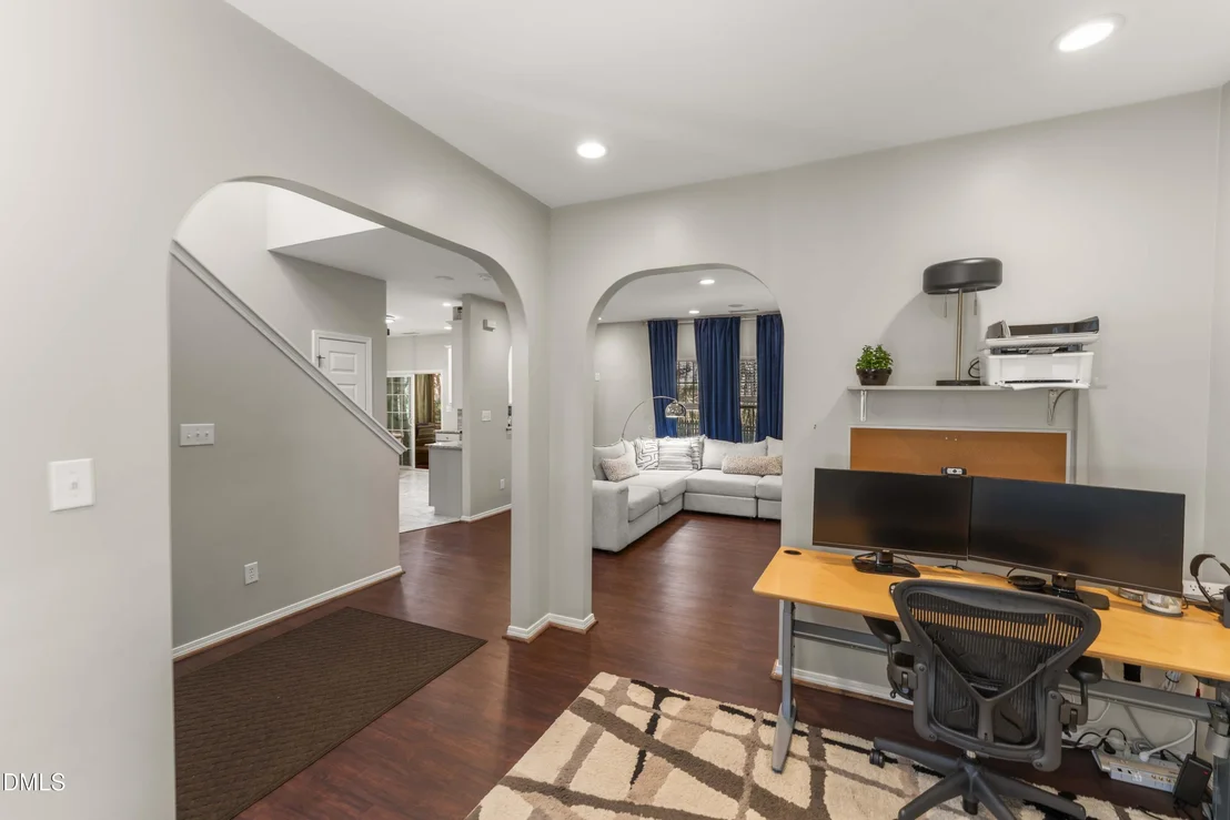 Photo of 3045 Buttonwood Lane