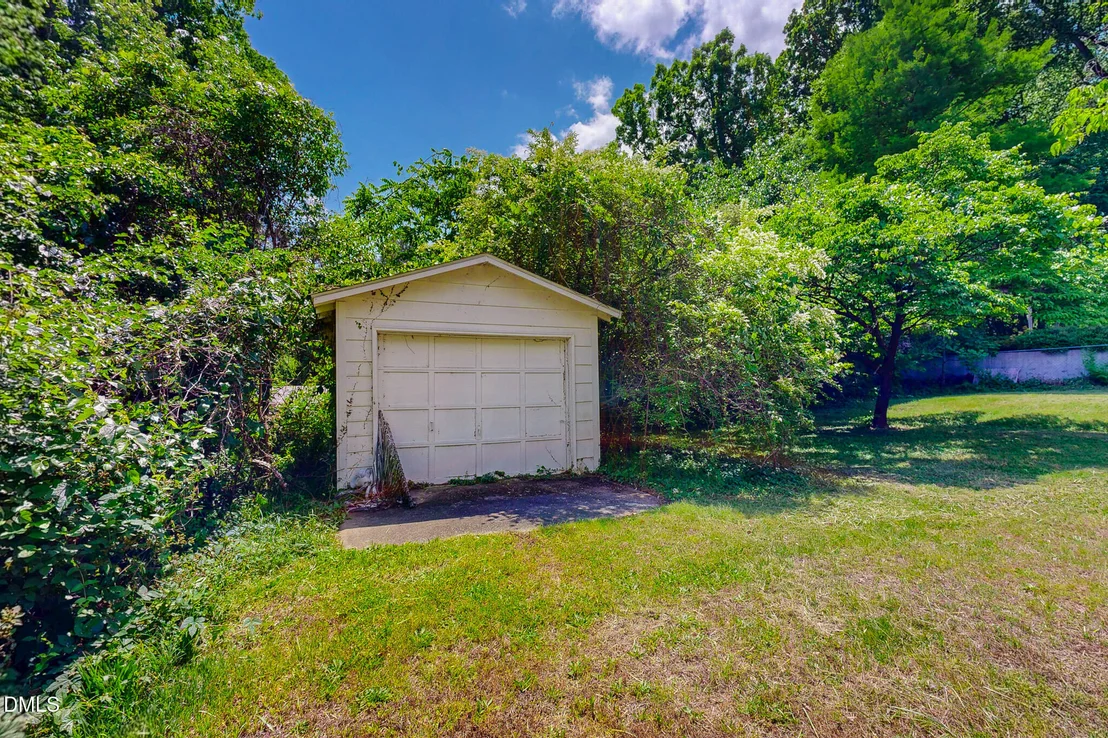 Photo of 208 Forestwood Drive