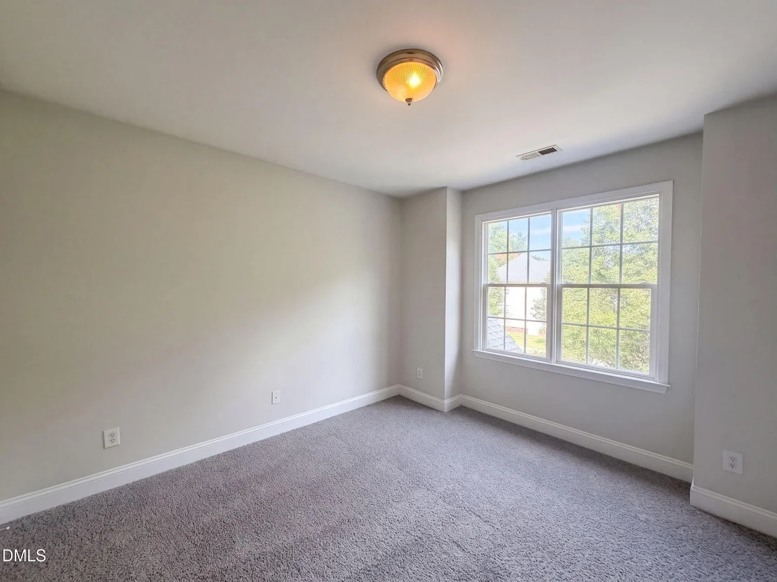 Photo of 1202 Lansing Avenue