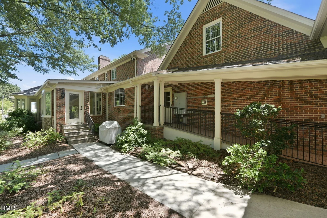 Photo of 2915 Truitt Drive