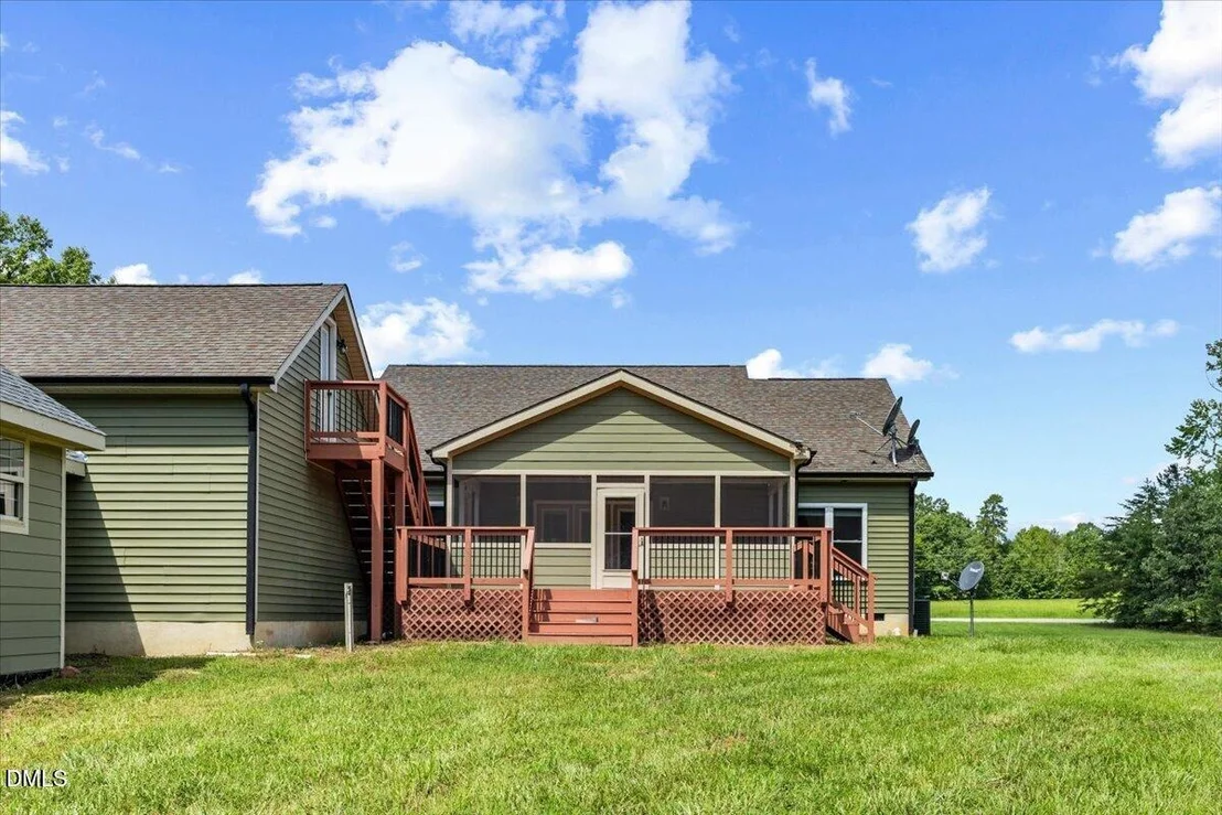 Photo of 11208 Range Road