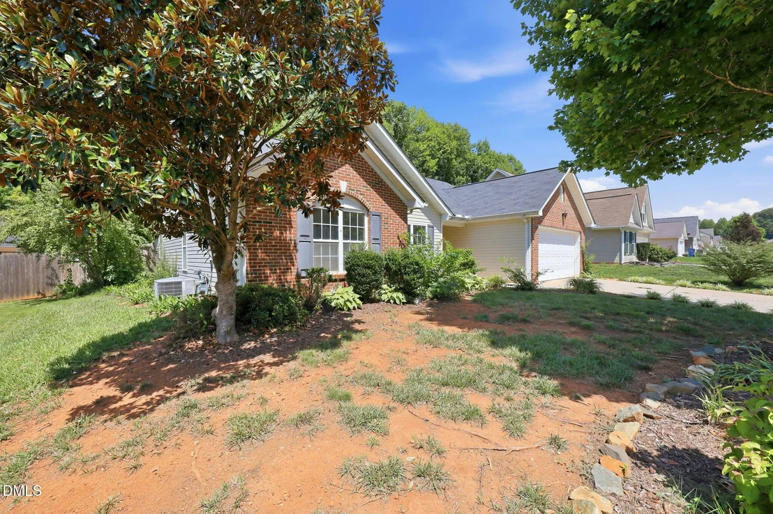 Photo of 514 Walnut Crossing Drive