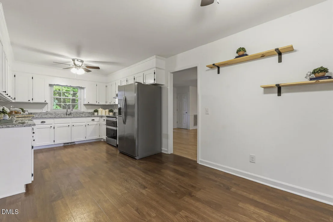 Photo of 301 Edgewater Drive