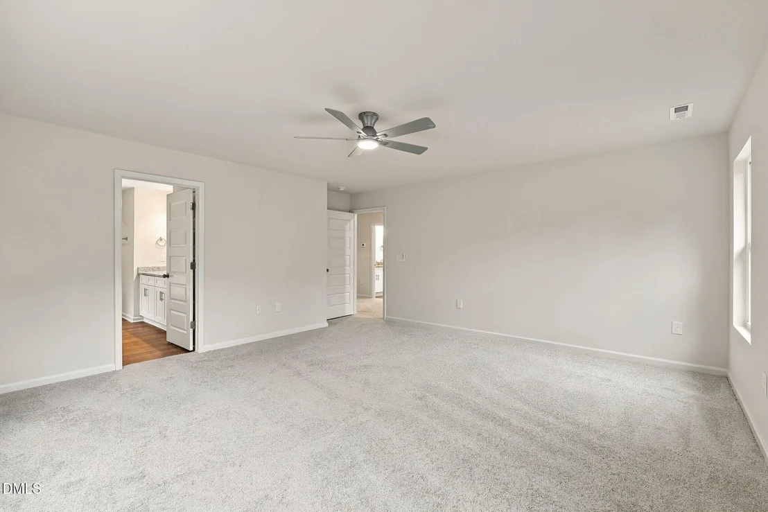 Photo of 709 Crestview Drive