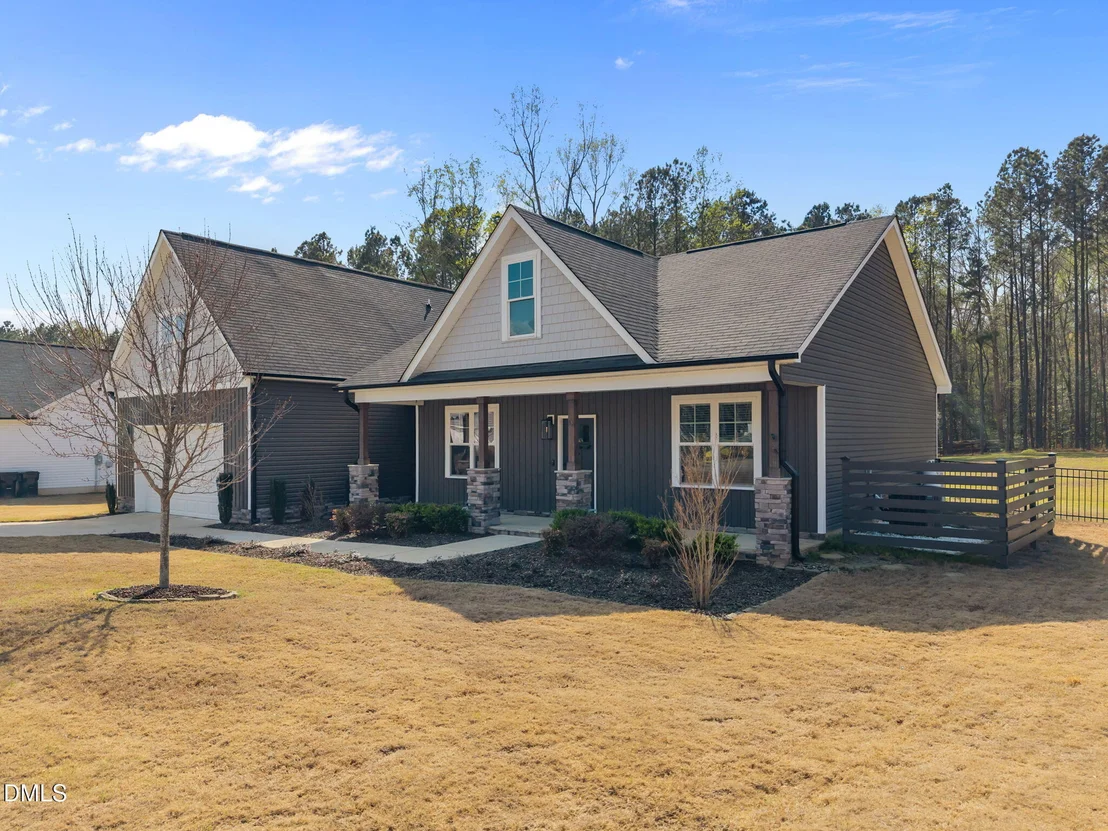 Photo of 53 N Titus Lane