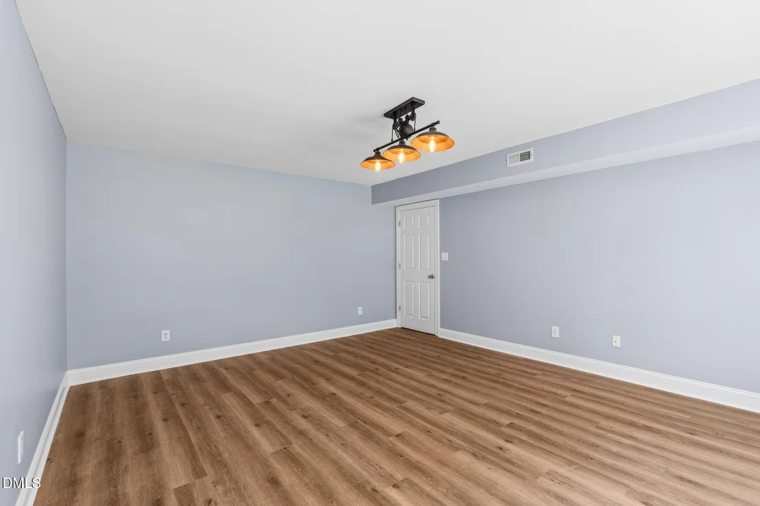 Photo of 2103 W Marilyn Circle