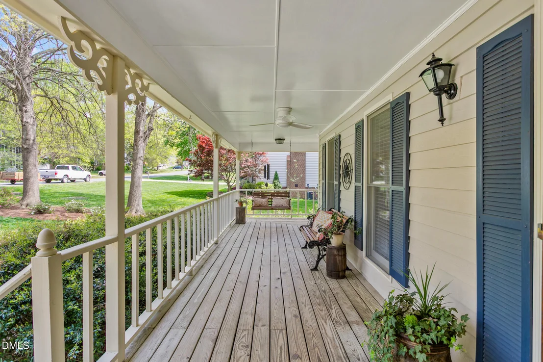 Photo of 207 Windrift Drive