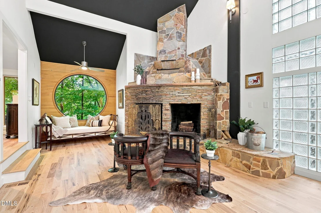 Photo of 2925 Debra Drive