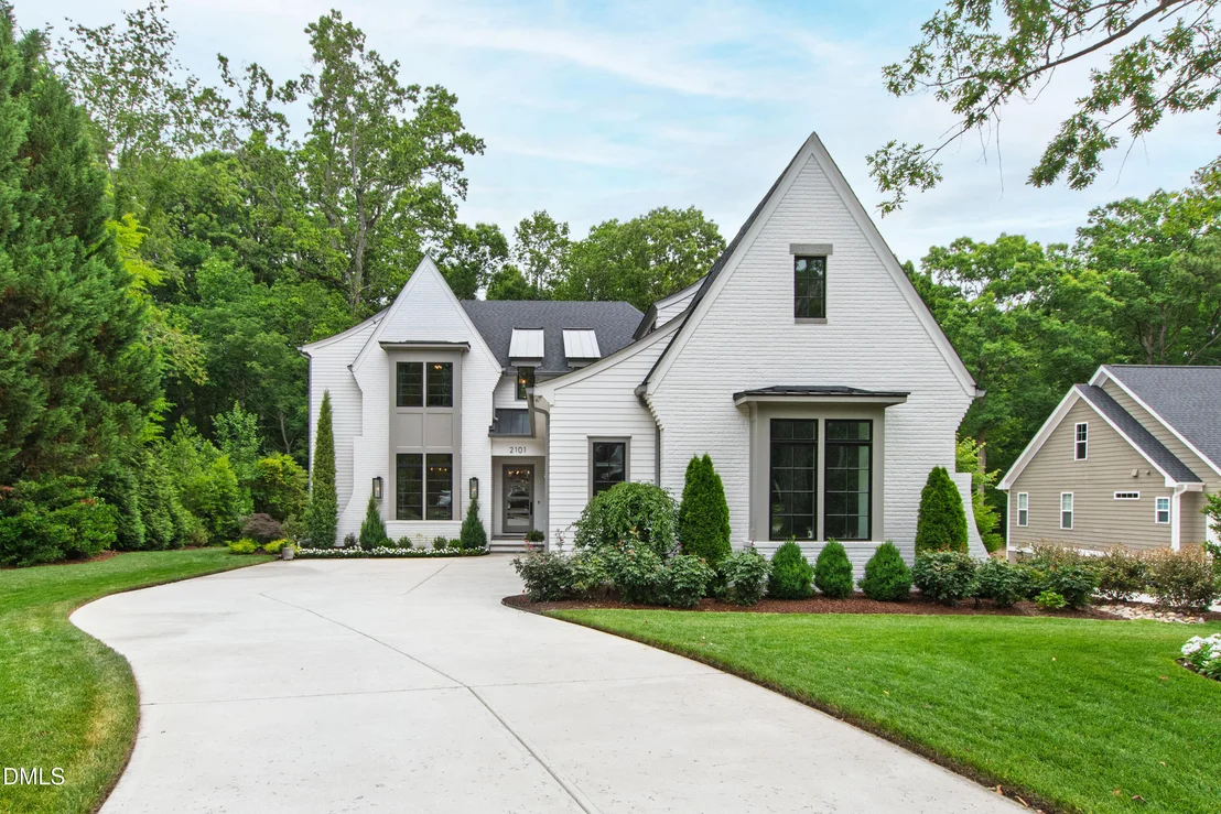 Photo of 2101 Gresham Lake Road