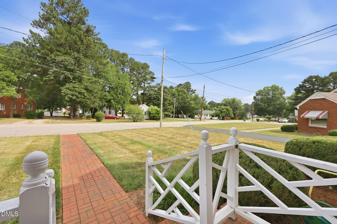 Photo of 203 Hillcrest Drive