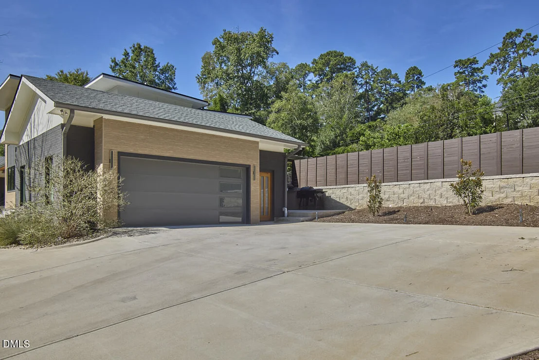 Photo of 753 Old Mill Road