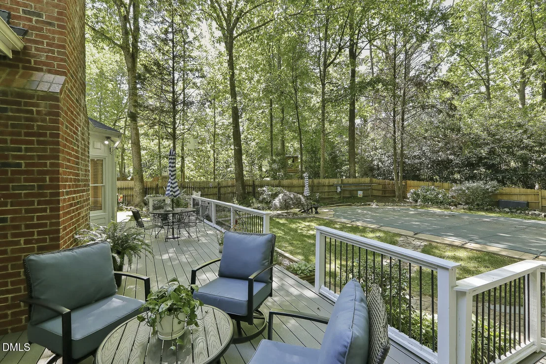 Photo of 429 Grosvenor Drive